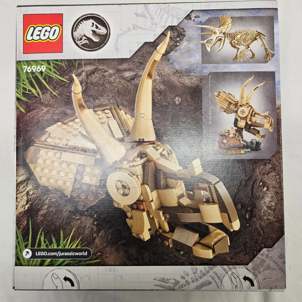 LEGO Jurassic World 76969 Triceratops Skull Fossil Set Unisex OS Tan 468 Pcs